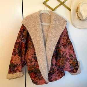 Urban Outfitters Beatriz Reversible Teddy Coat
VERY RARE